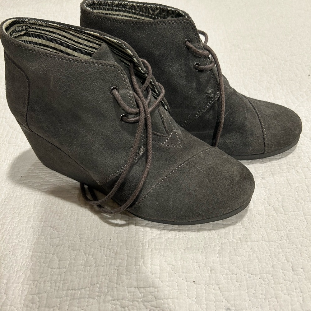 🌟BOGO🌟 Buy 1, Get 1 1/2 off!!  Tom’s Grey Suede Wedge Booties
